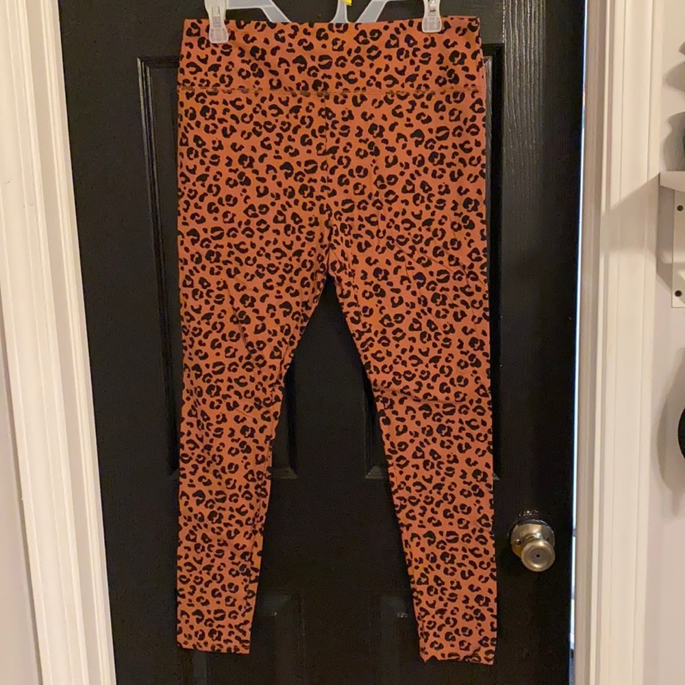 Cheetah print leggings
